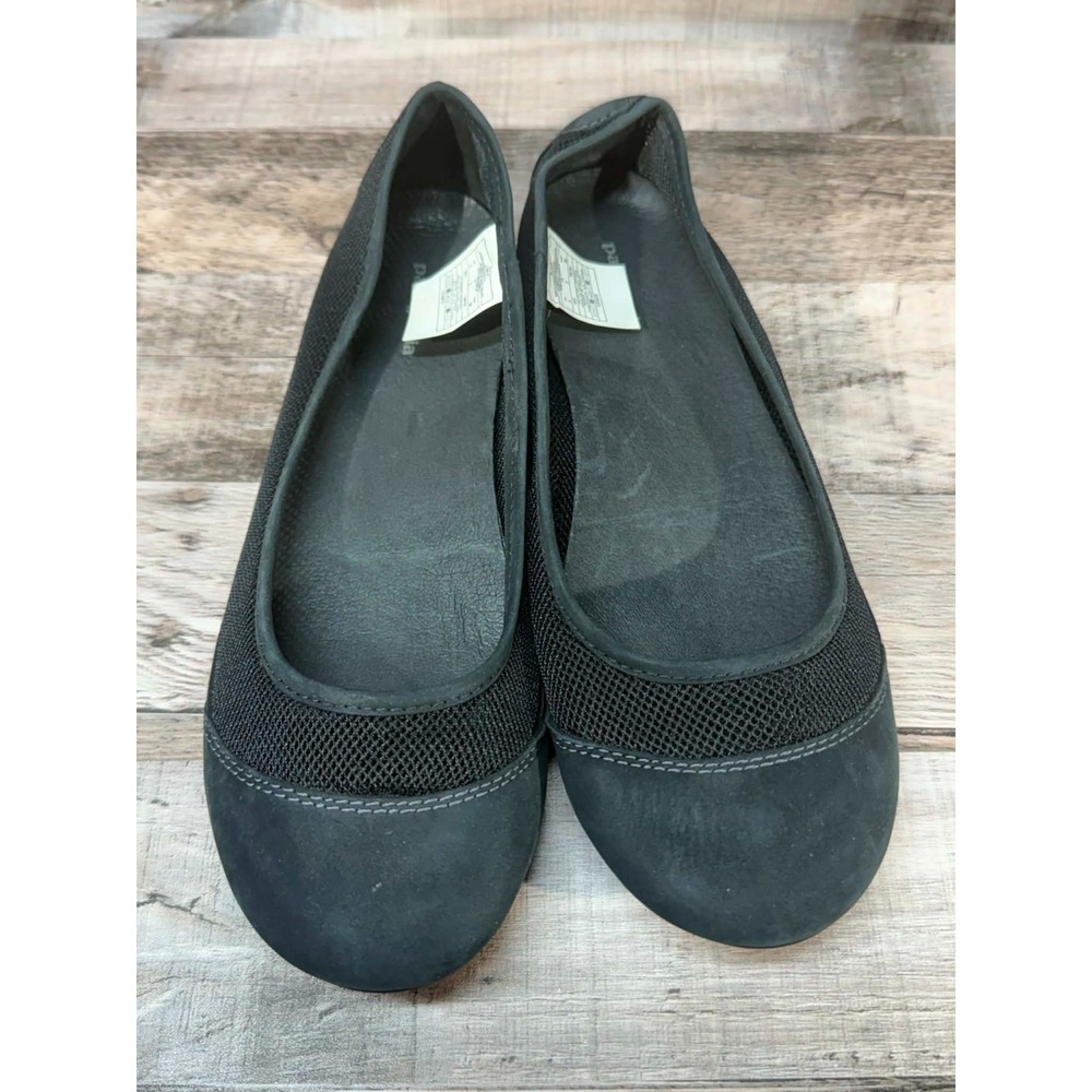 Patagonia Performance Footwear Black Women Flats Size 5‎